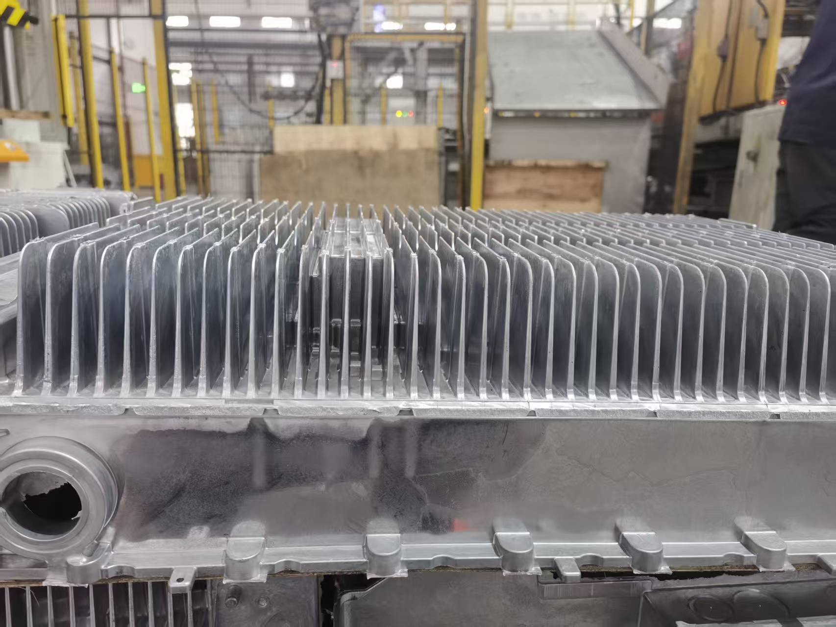 通訊濾波器壓鑄件易粘模問題解決方案